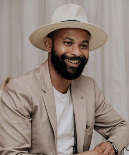 Ovayo Monti - Director